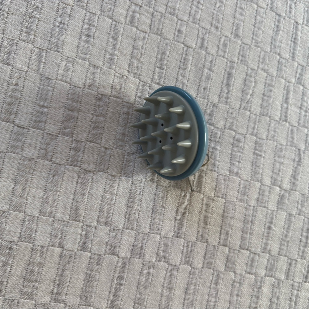 Briogeo Scalp Massager
